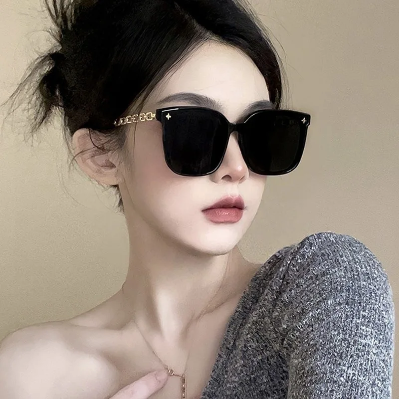 Over-sized Men's Sunglasses, UV Protection, High Quality Personalities, Summer Driving Sunglasses for Girls, Outdoor Sports
Over-sized Men's Sunglasses, UV Protection, High Quality Personalities, Summer Driving Sunglasses for Girls, Outdoor Sports