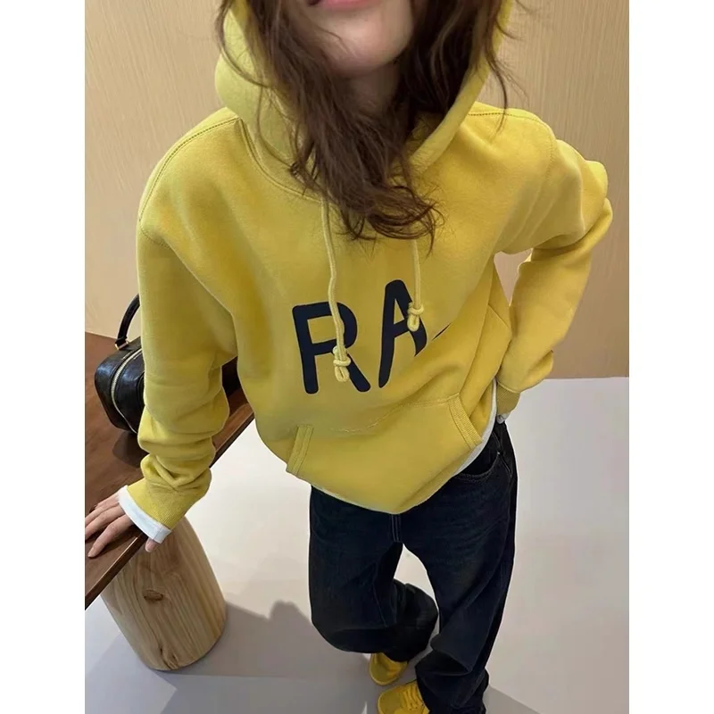 Thickened Fleece Hooded Sweatshirt Women Casual Fashion Loose All-match Autumn Winter Polyester Cotton Blend Long Sleeve
Thickened Fleece Hooded Sweatshirt Women Casual Fashion Loose All-match Autumn Winter Polyester Cotton Blend Long Sleeve