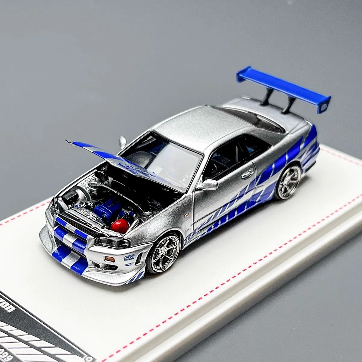 pre-order FH 1:64 GT-R R34 Skyline Fast & Furious Openable Front Cover Alloy Car Model
pre-order FH 1:64 GT-R R34 Skyline Fast & Furious Openable Front Cover Alloy Car Model