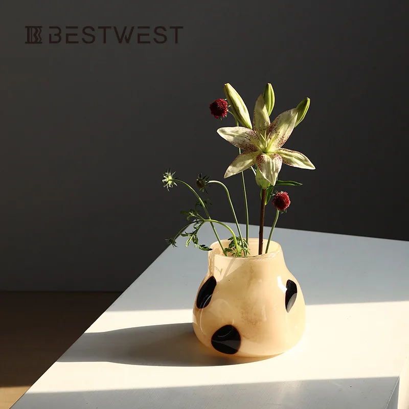 Best West Vintage High-end Wave Point Hydroponic Glass Small Vase Ins Style Home Soft Decoration Ornament Nordic Vases Plant Pot
Best West Vintage High-end Wave Point Hydroponic Glass Small Vase Ins Style Home Soft Decoration Ornament Nordic Vases Plant Pot