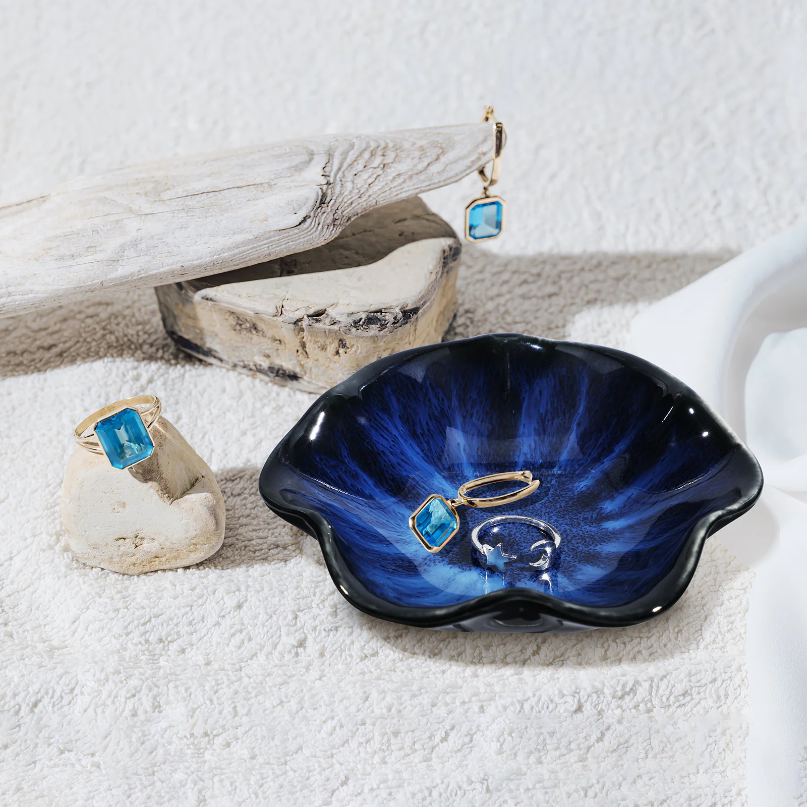 Ceramic Jewelry Organizer Plate Lotus Leaf Small Trinket Holder Ring Storage Display Tray for Bedroom Bathroom
Ceramic Jewelry Organizer Plate Lotus Leaf Small Trinket Holder Ring Storage Display Tray for Bedroom Bathroom
