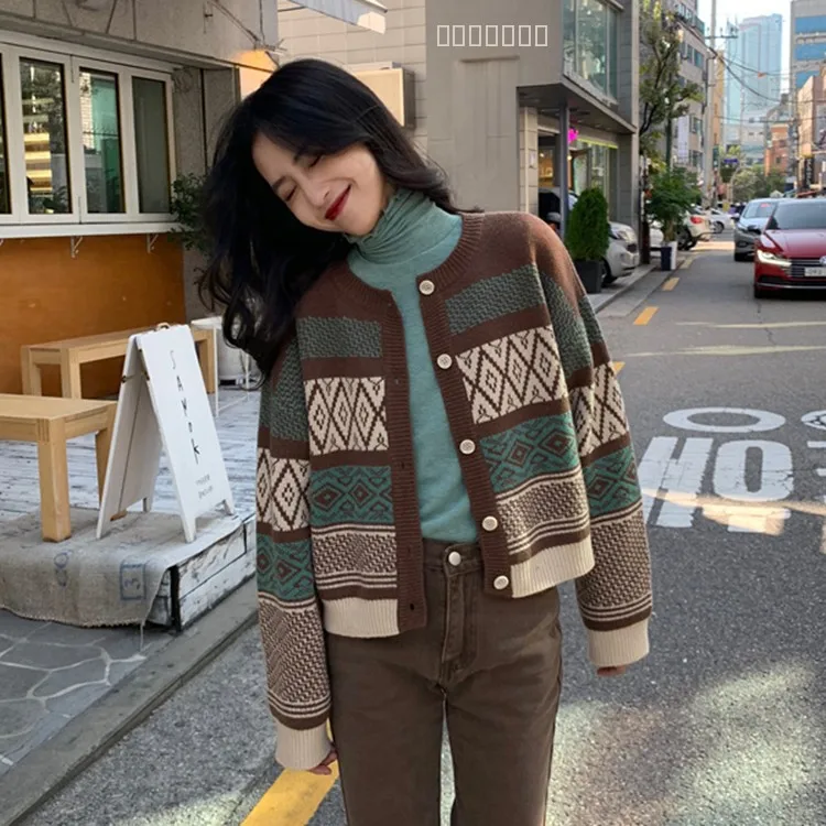 Spring Autumn Knitted Cardigan Women's Faionable Sweater Jaet Sweet Sle Loose Fit Long Sve round Ne Single Button
Spring Autumn Knitted Cardigan Women's Faionable Sweater Jaet Sweet Sle Loose Fit Long Sve round Ne Single Button