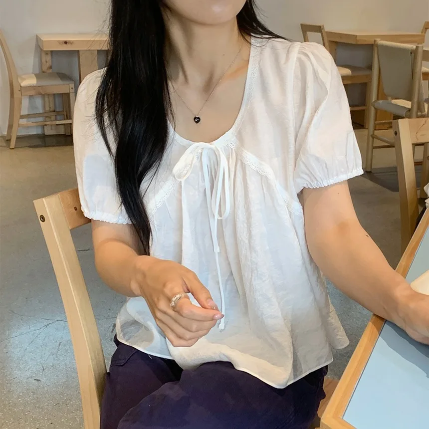 Chic Summer Simple Color Ruffle Splice Tie round Neck Loose Versatile Bubble Sleeve Shirt Women's Fashion Breathable Co...
Chic Summer Simple Color Ruffle Splice Tie round Neck Loose Versatile Bubble Sleeve Shirt Women's Fashion Breathable Co...