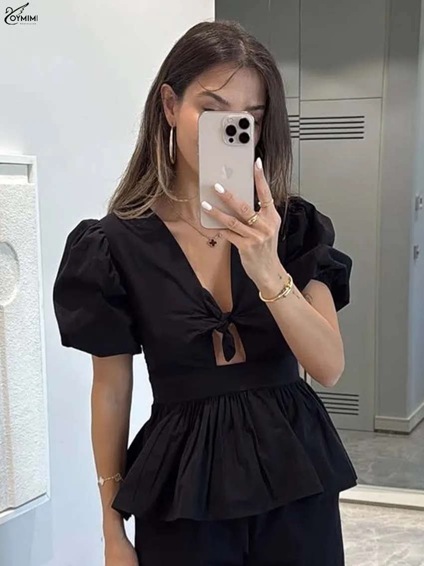 Oymimi Casual White Cotton Women's Shirt Fashion V-Neck Puff Sleeve Hollow Out Blouse Summer New Pleated Loose Shirts Streetwear
Oymimi Casual White Cotton Women's Shirt Fashion V-Neck Puff Sleeve Hollow Out Blouse Summer New Pleated Loose Shirts Streetwear
