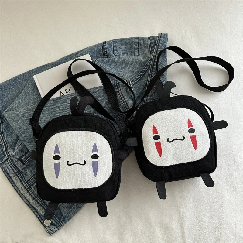 Сумка через плечо, милая маленькая сумка, женская сумка, новая маленькая круглая сумка, забавная холщовая сумка-мессенджер с мультяшным рисунком
Сумка через плечо, милая маленькая сумка, женская сумка, новая маленькая круглая сумка, забавная холщовая сумка-мессенджер с мультяшным рисунком