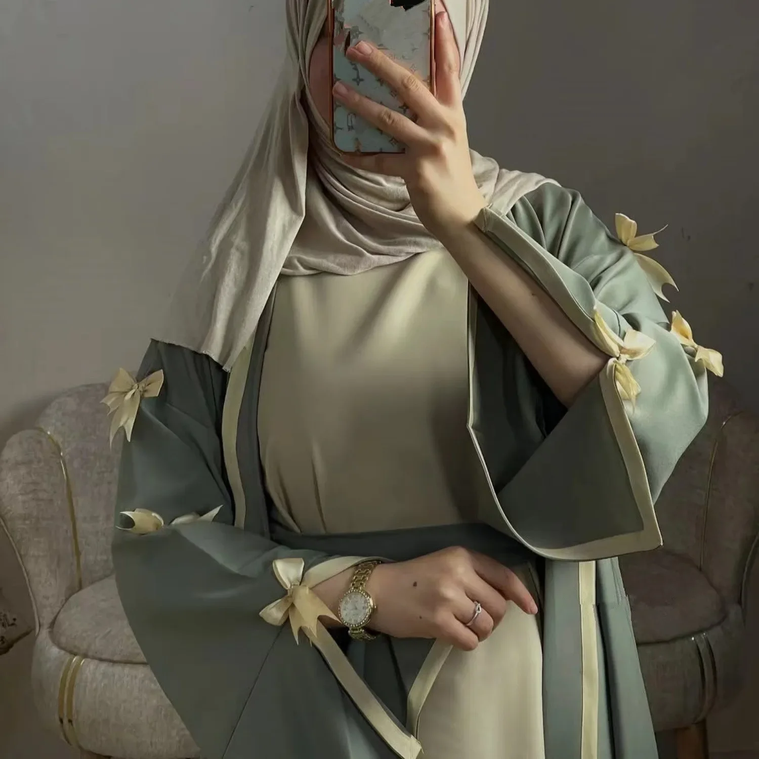 Eid Bowknot Abayas for Women Dubai Kimono Cardigan Muslim Dress Turkey Kebaya Caftan Marocain Femme Robe Islam Jalabiya Kaftan
Eid Bowknot Abayas for Women Dubai Kimono Cardigan Muslim Dress Turkey Kebaya Caftan Marocain Femme Robe Islam Jalabiya Kaftan