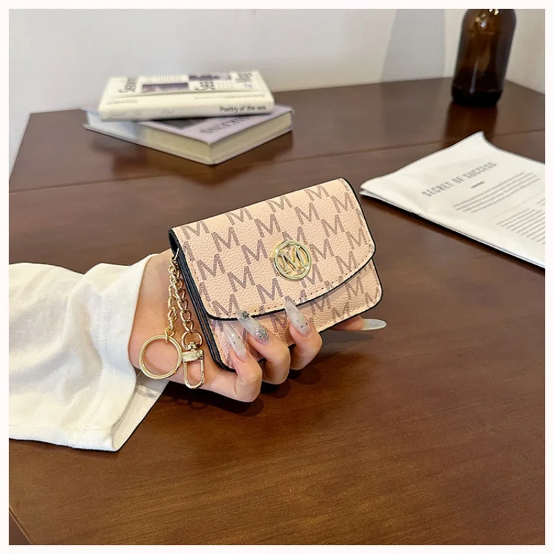 New style women's wallet, short, European and American PU high-end coin purse, printed, multi-card slots, small wallet, money cl
New style women's wallet, short, European and American PU high-end coin purse, printed, multi-card slots, small wallet, money cl
