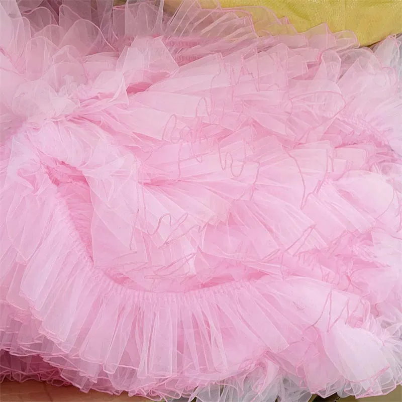 1Lot/20Yards White Pink Soft Pleated Skirt Fabric Ruffle Trim Pleated 3D Tulle Mesh Lolita Wedding Dress Fashion
1Lot/20Yards White Pink Soft Pleated Skirt Fabric Ruffle Trim Pleated 3D Tulle Mesh Lolita Wedding Dress Fashion