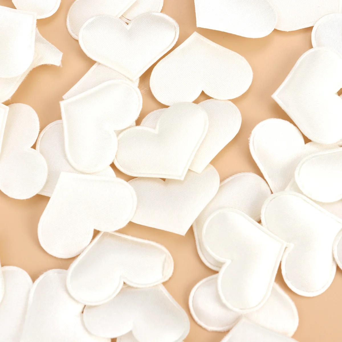 600 Pcs Flower Petals Artificial Heart Heart-shaped Wedding Sponge Confetti White
600 Pcs Flower Petals Artificial Heart Heart-shaped Wedding Sponge Confetti White