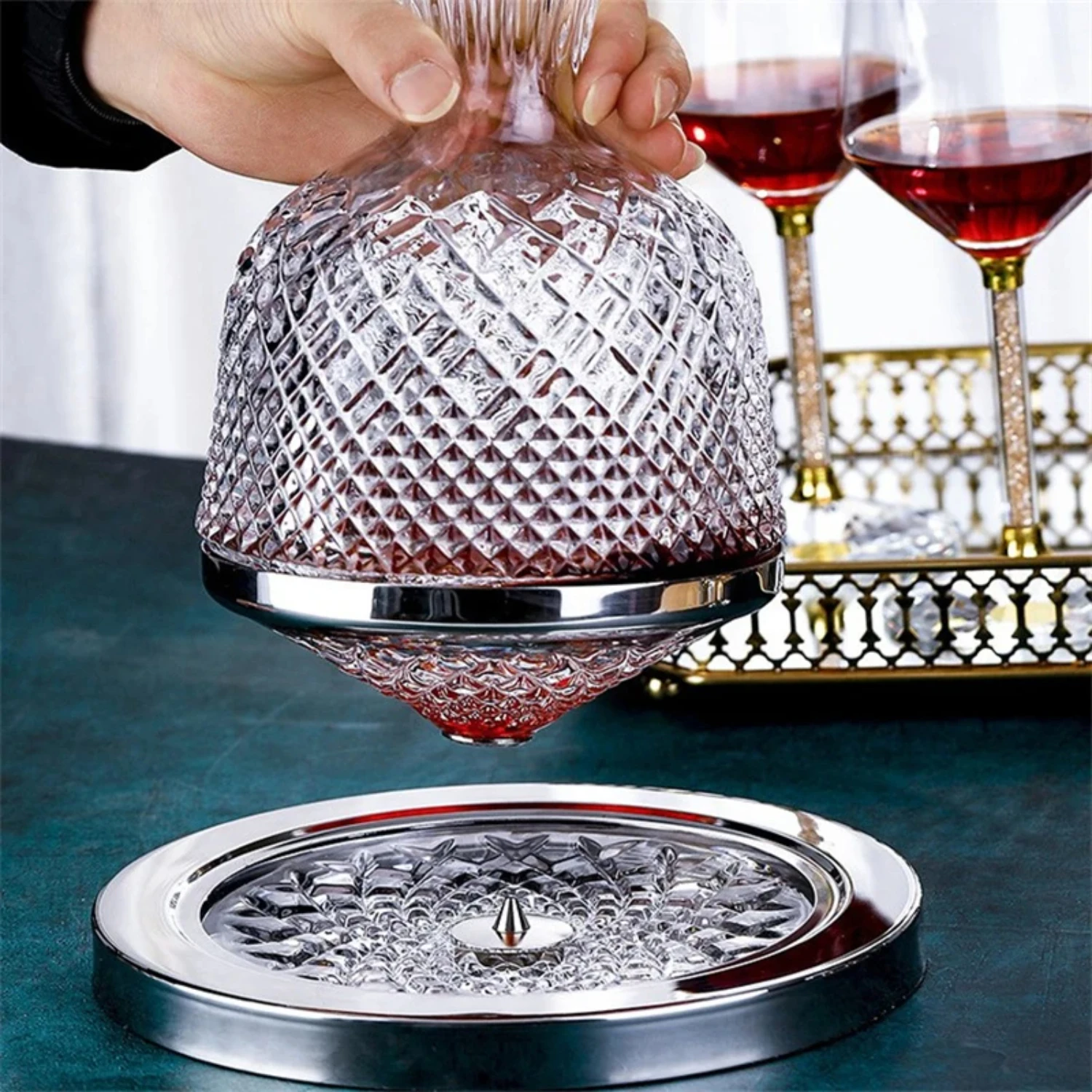 High Grade Crystal Glass Rotating Decanter Tumbler 1500ml Decanter Wine Dispenser Aerator Mirror Jug Gift Decoration
High Grade Crystal Glass Rotating Decanter Tumbler 1500ml Decanter Wine Dispenser Aerator Mirror Jug Gift Decoration