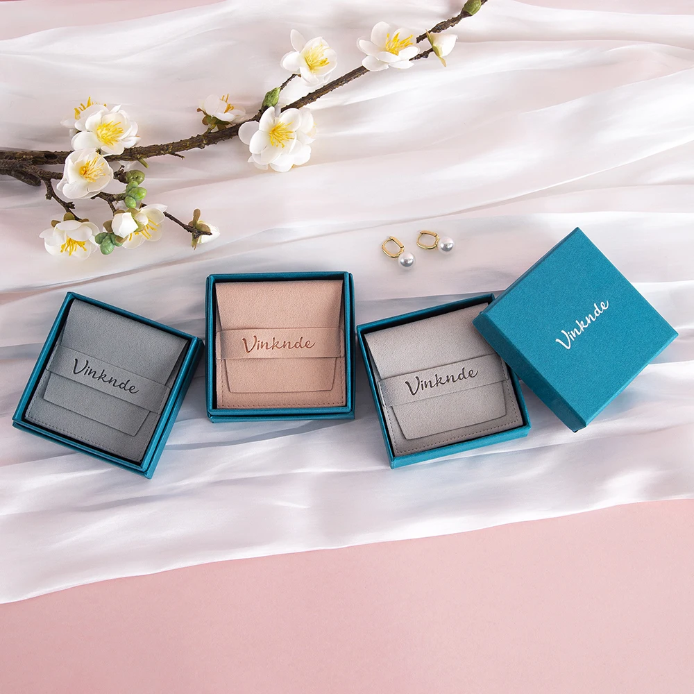 Dark Blue 7x7x3cm Jewelry Box Custom Logo With 6.2x6.2cm Microfiber Strip Dust Bag Wedding Birthday Party Gift Packaging Pouch
Dark Blue 7x7x3cm Jewelry Box Custom Logo With 6.2x6.2cm Microfiber Strip Dust Bag Wedding Birthday Party Gift Packaging Pouch