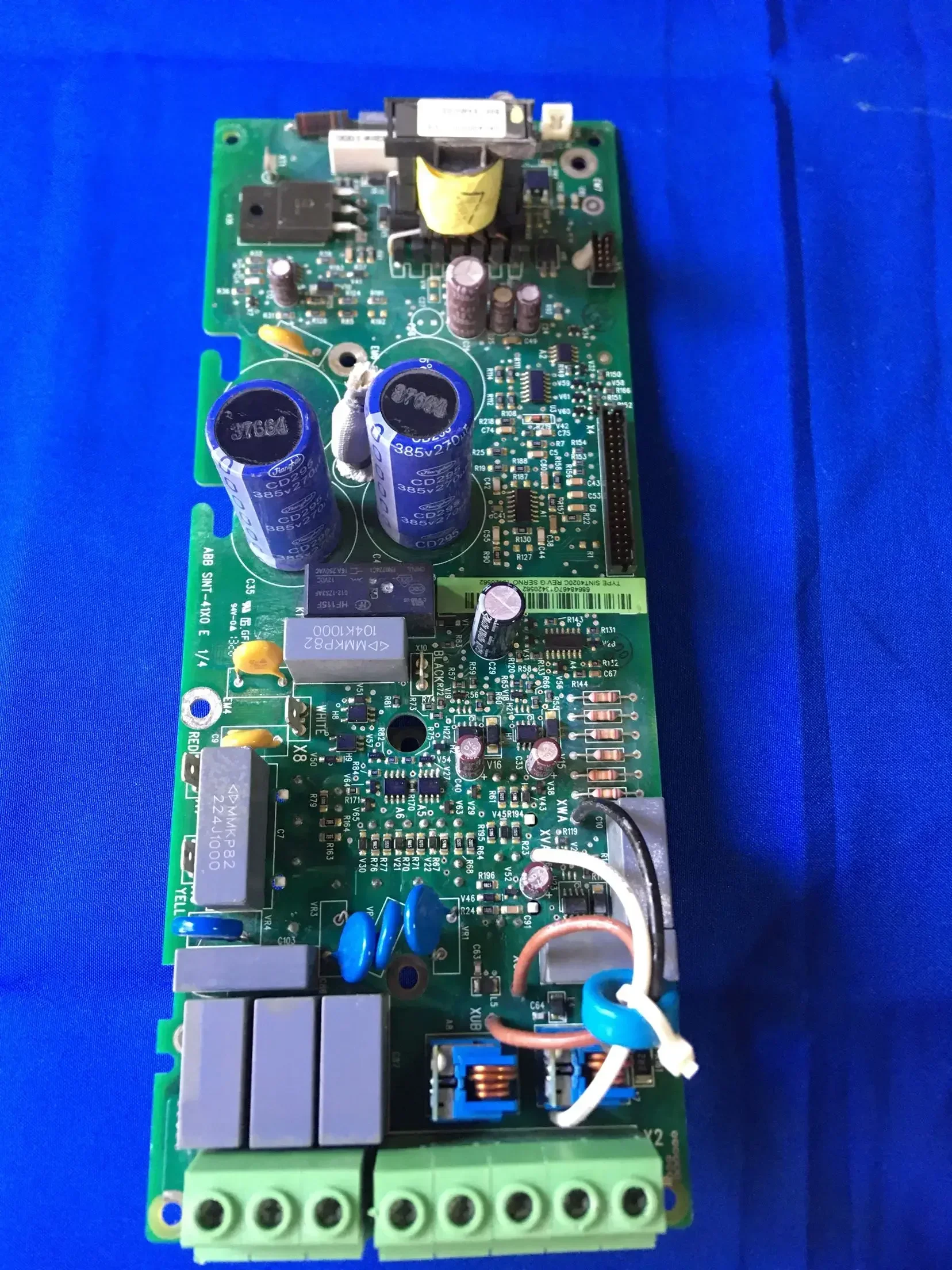 Frequency Converter ACS510/ACS550 Backplane 1.5kw Power Drive Board Motherboard SINT4020C Power Trigger
Frequency Converter ACS510/ACS550 Backplane 1.5kw Power Drive Board Motherboard SINT4020C Power Trigger