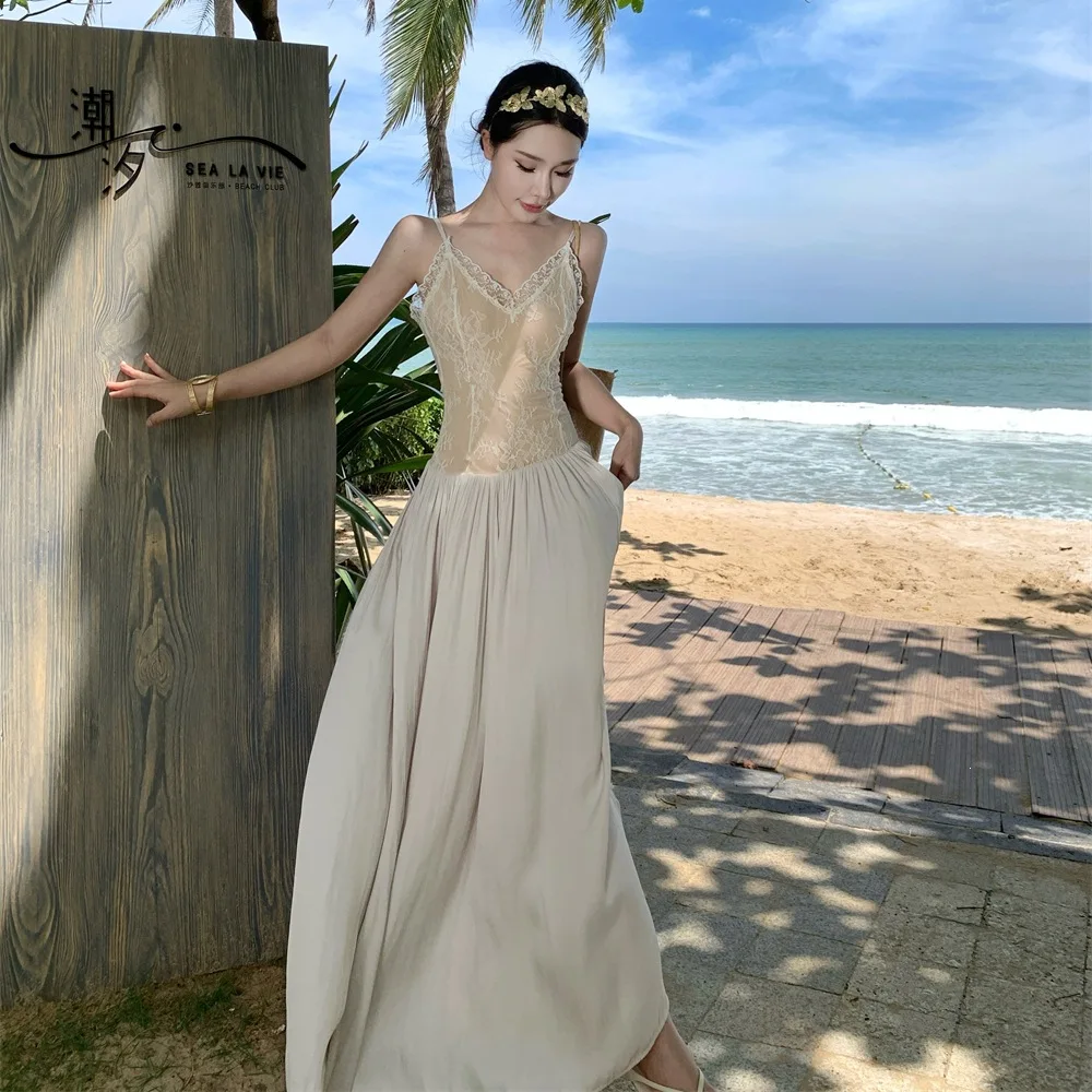 Naked Apricot Dress Sexy Lace Stitching V-neck Long Dress Birthday Light Evening Dress Suspender Skirt
Naked Apricot Dress Sexy Lace Stitching V-neck Long Dress Birthday Light Evening Dress Suspender Skirt