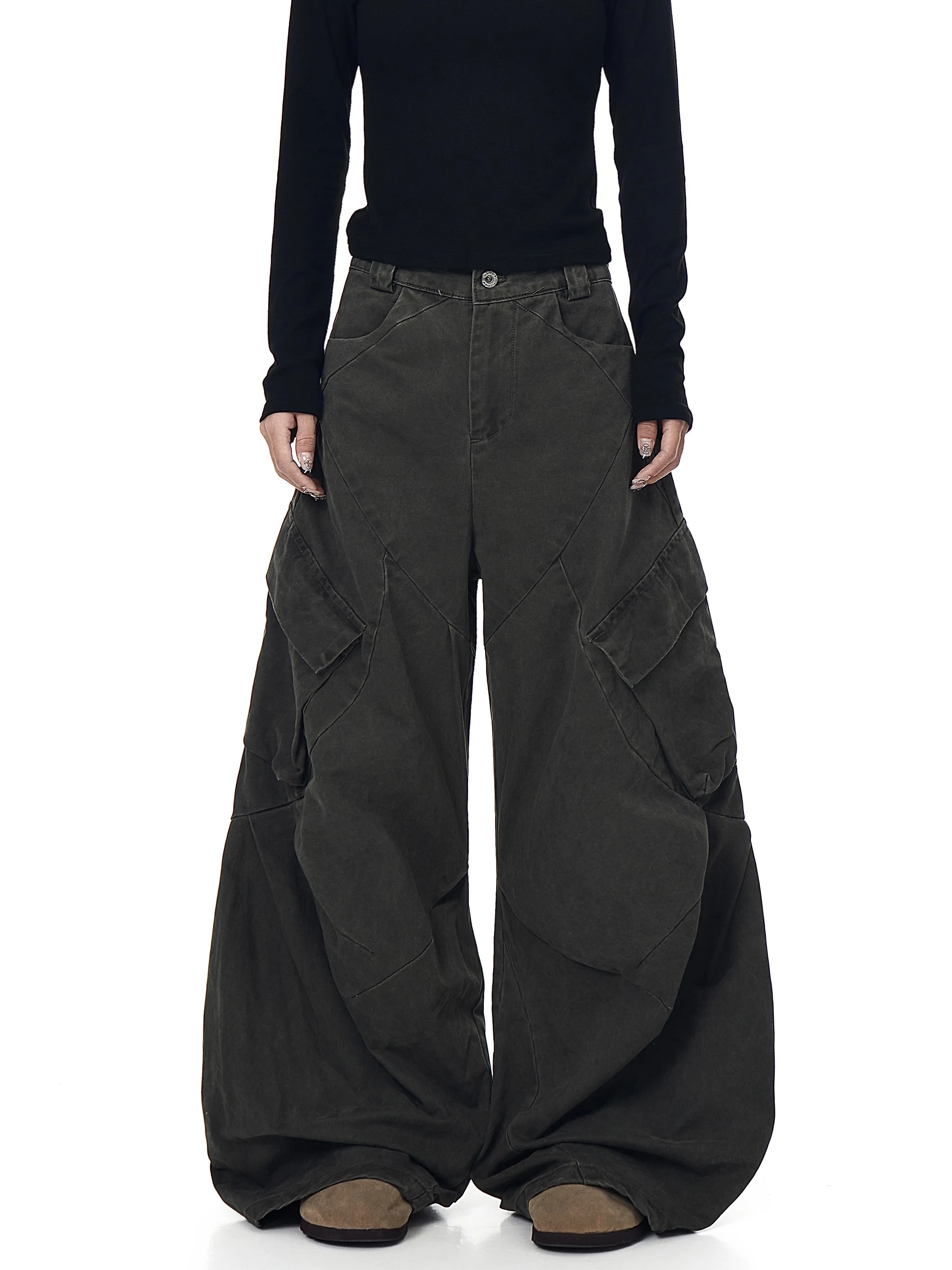 Retro Washed American High Street Men's And Women's Loose Fit Cargo Pants with Large Pockets Casual Wide Leg Trousers
Retro Washed American High Street Men's And Women's Loose Fit Cargo Pants with Large Pockets Casual Wide Leg Trousers