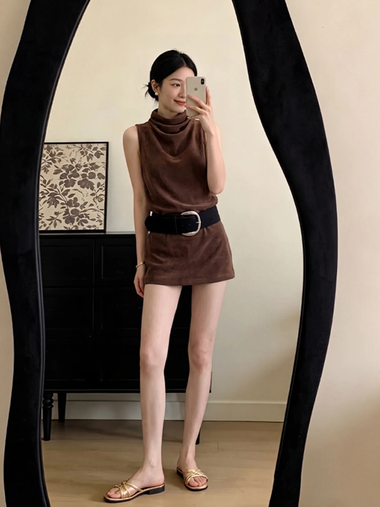 Retro Commuter Style Women's Two-Piece Set Sleeveless Draped Skirt Short Summer Fashion Breathable High Waist Pure Color
Retro Commuter Style Women's Two-Piece Set Sleeveless Draped Skirt Short Summer Fashion Breathable High Waist Pure Color