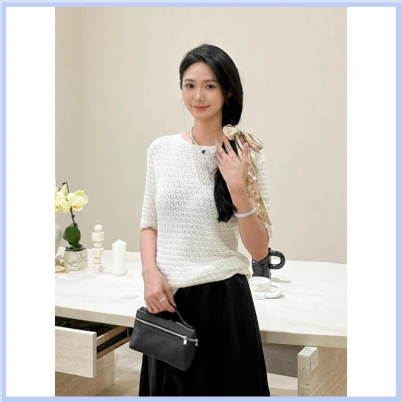 26 year spring/summer new T * T slim fit round neck hollow short sleeved knitted sweater
26 year spring/summer new T * T slim fit round neck hollow short sleeved knitted sweater