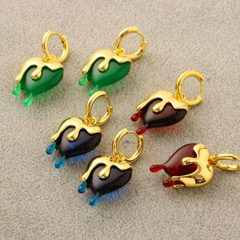 2025 Autumn Winter New Arrival Fashion Simple Atmospheric Red Love Earrings Metal Heart-shaped Melting Heart Charms Hoops
2025 Autumn Winter New Arrival Fashion Simple Atmospheric Red Love Earrings Metal Heart-shaped Melting Heart Charms Hoops