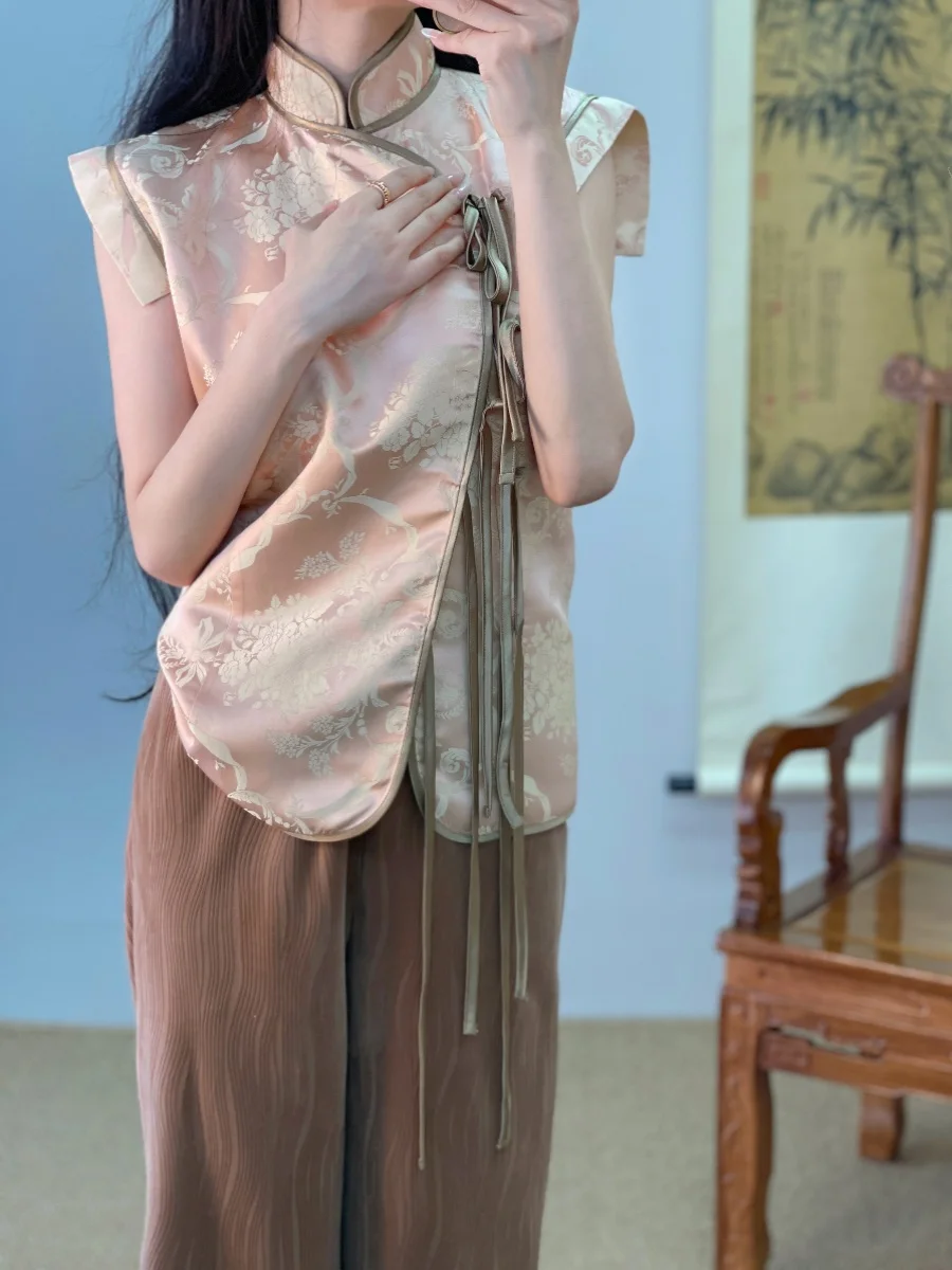 Новая китайская вышитая блузка-жакет для женщин, летняя элегантная модель с воротником-стойкой, с дизайном в виде кисточек, в традиционном стиле тан-костюма
Новая китайская вышитая блузка-жакет для женщин, летняя элегантная модель с воротником-стойкой, с дизайном в виде кисточек, в традиционном стиле тан-костюма