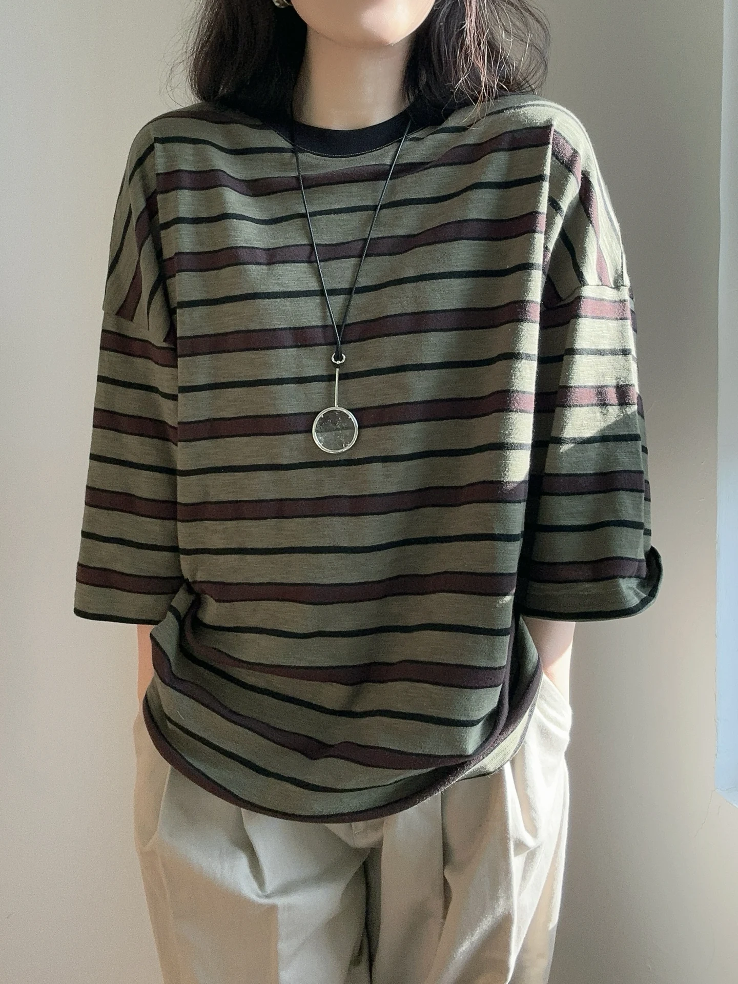 Ele Loose Striped Mid-Sve round Ne Women's T-irt Comfortable Cotton Blend Spring Summer Faion Casual Wear
Ele Loose Striped Mid-Sve round Ne Women's T-irt Comfortable Cotton Blend Spring Summer Faion Casual Wear