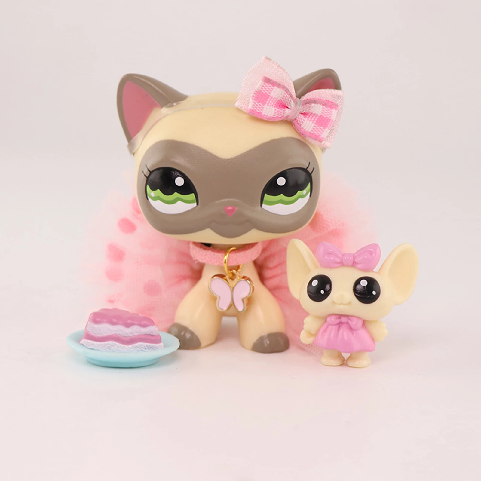 LPS Minilpsshop Pet Shop Rare Shorthair Cat And Accessories Bobble Head Children's Toys Gifts for Boys and Girls Collectibles
LPS Minilpsshop Pet Shop Rare Shorthair Cat And Accessories Bobble Head Children's Toys Gifts for Boys and Girls Collectibles
