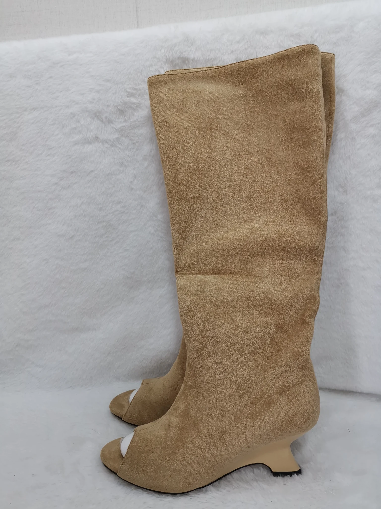 Cross-embroidery Lace-up Knee-high Boots Women Round Toe Thick Sole Chunky Heel Cross Strap Canvas Boots New Retro Cowboy Boots
Cross-embroidery Lace-up Knee-high Boots Women Round Toe Thick Sole Chunky Heel Cross Strap Canvas Boots New Retro Cowboy Boots