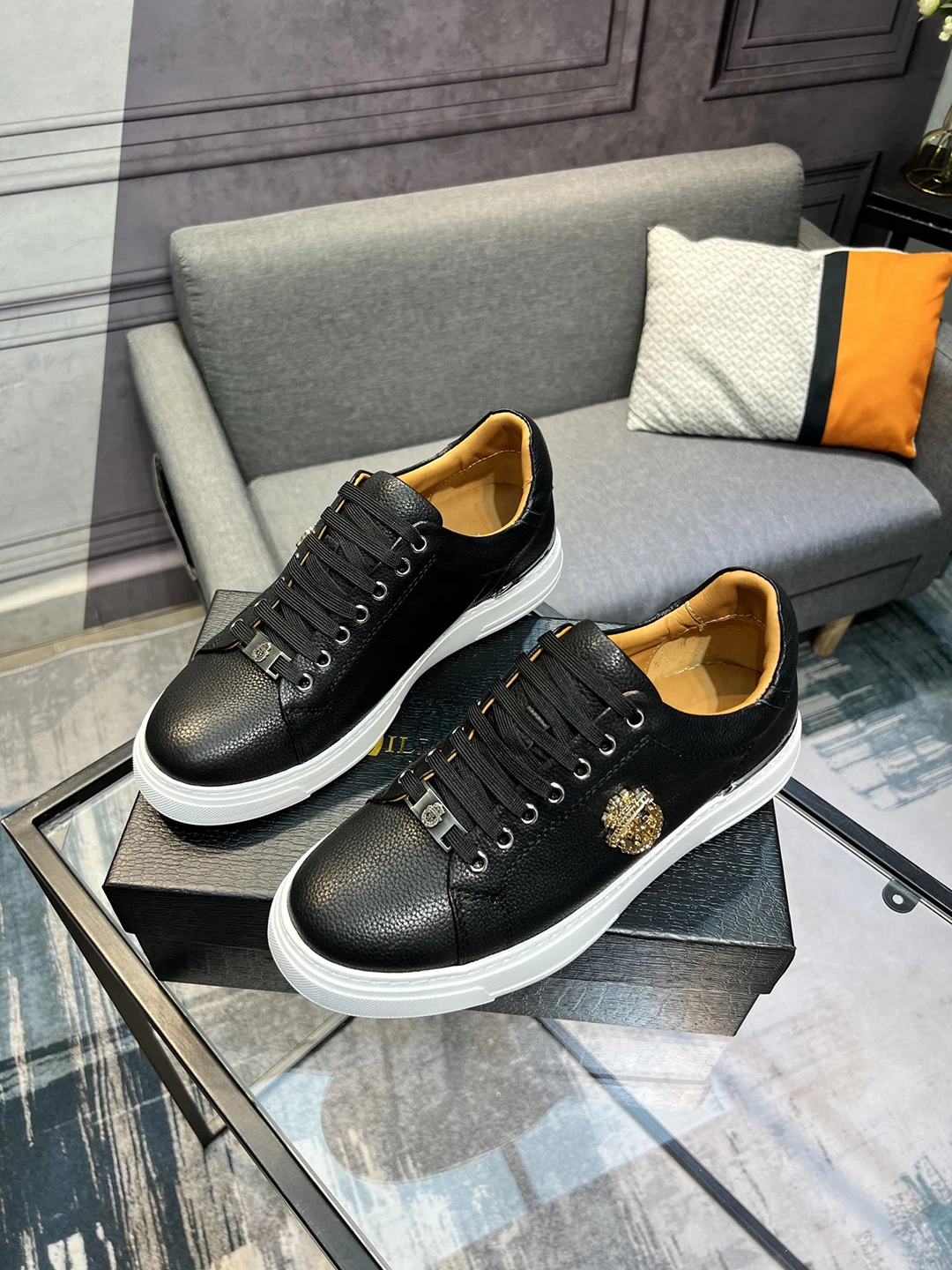 2025 SS New BILLIONAIRE Shoes Men Calf Leather stitching Leather Sports Comfort high-quality outdoors European big size 38-45
2025 SS New BILLIONAIRE Shoes Men Calf Leather stitching Leather Sports Comfort high-quality outdoors European big size 38-45