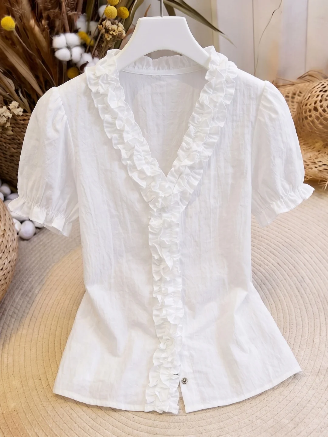 Elegant Fashionable V-Neck Shirt Short Sleeve Pure Color Wooden Design Summer 2026 Women's Business Casual Top
Elegant Fashionable V-Neck Shirt Short Sleeve Pure Color Wooden Design Summer 2026 Women's Business Casual Top