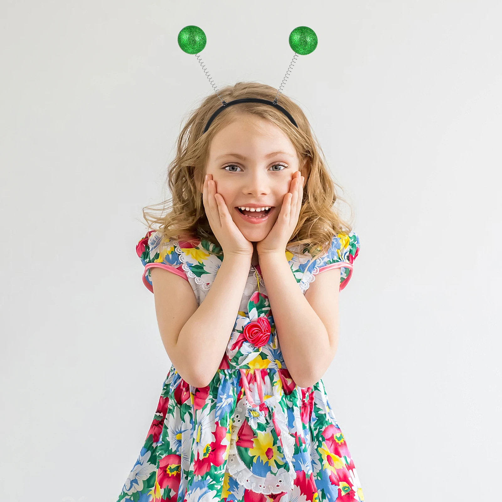 6pcs Foam Ball Hair Hoops Lightweight Safe Christmas Party Headdress Headwear Accessories Fits Children Adults
6pcs Foam Ball Hair Hoops Lightweight Safe Christmas Party Headdress Headwear Accessories Fits Children Adults