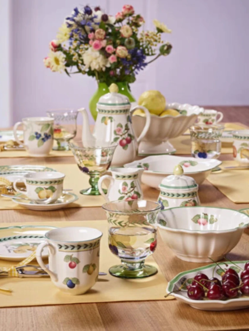 Garden imported porcelain tableware, coffee cups, saucers, bowls and plates, household dessert plates
Garden imported porcelain tableware, coffee cups, saucers, bowls and plates, household dessert plates