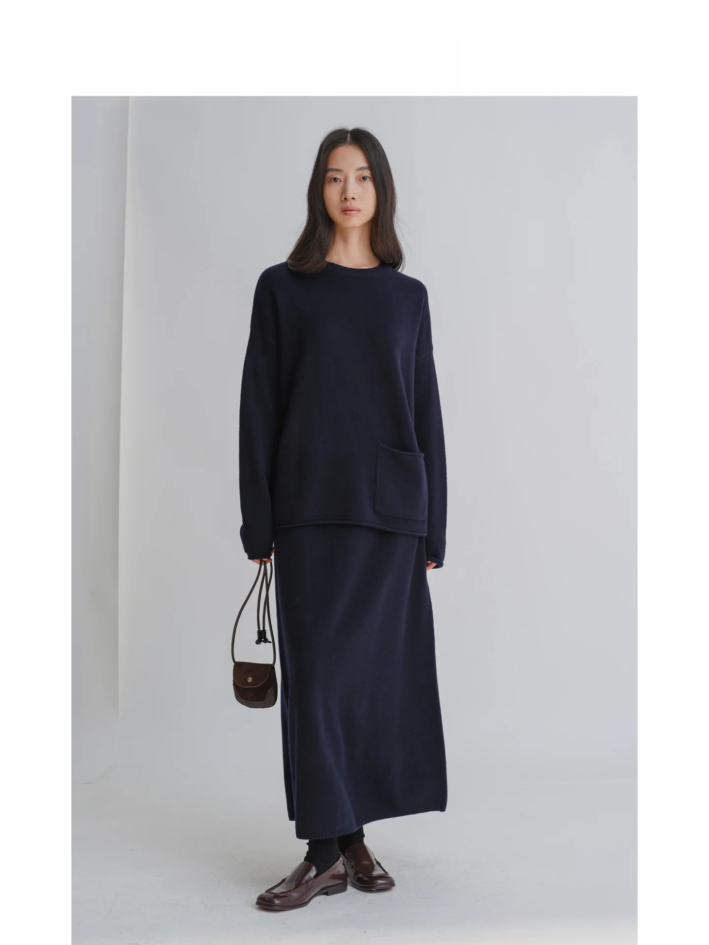 Moorings Camere Wool Knit Set round Ne Sweater And Matching f Skirt Women's Faion Winter Collection 2025
Moorings Camere Wool Knit Set round Ne Sweater And Matching f Skirt Women's Faion Winter Collection 2025