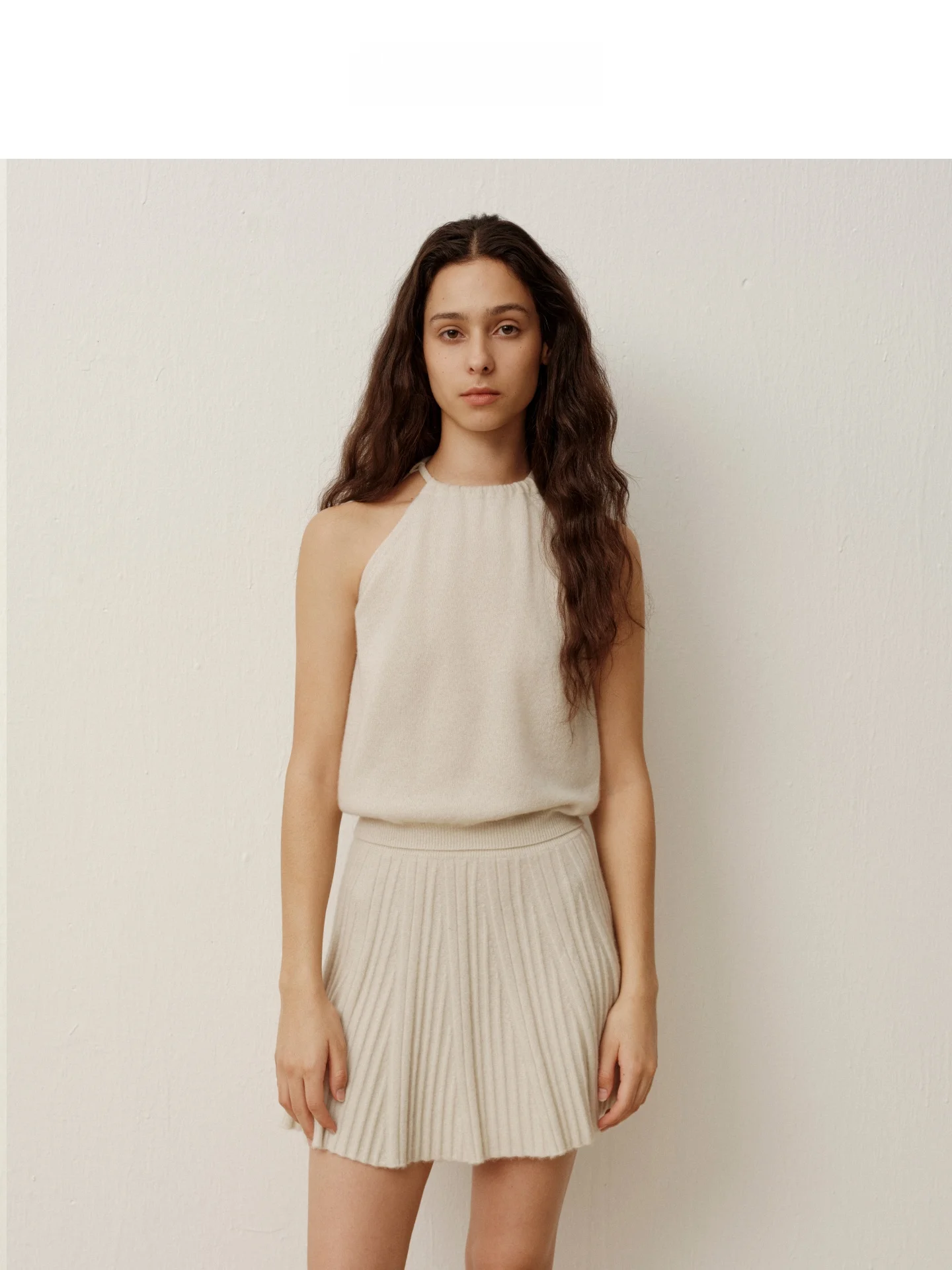 Женский повседневный свободный топ-жилет Enndou Pure Camere Svel с вязаным узором, на бретелях, с поясом, из мягкого кашемира
Женский повседневный свободный топ-жилет Enndou Pure Camere Svel с вязаным узором, на бретелях, с поясом, из мягкого кашемира