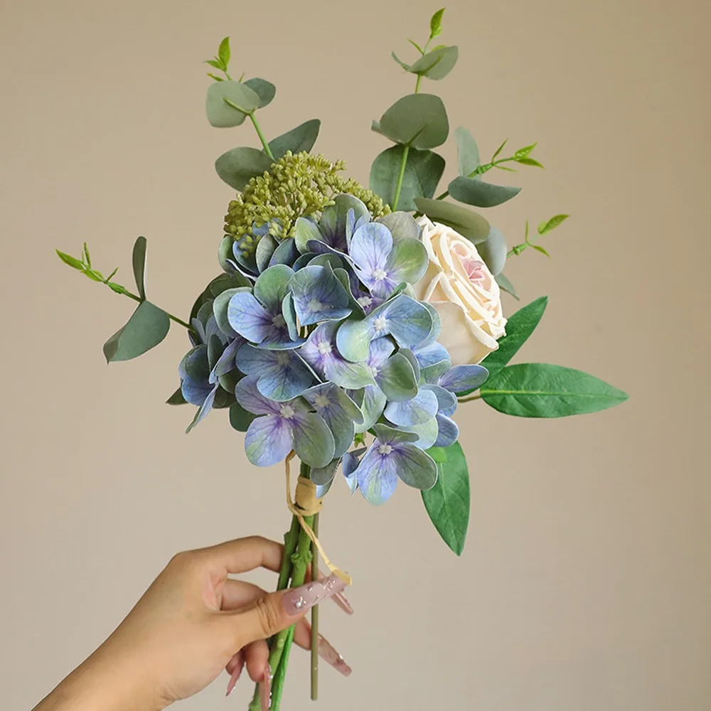 Luxury Artificial Hydrangea Rose Bouquet Plastic Realistic Hydrangea Eucalyptus Flowers Elegant Simulated Hydrangea
Luxury Artificial Hydrangea Rose Bouquet Plastic Realistic Hydrangea Eucalyptus Flowers Elegant Simulated Hydrangea