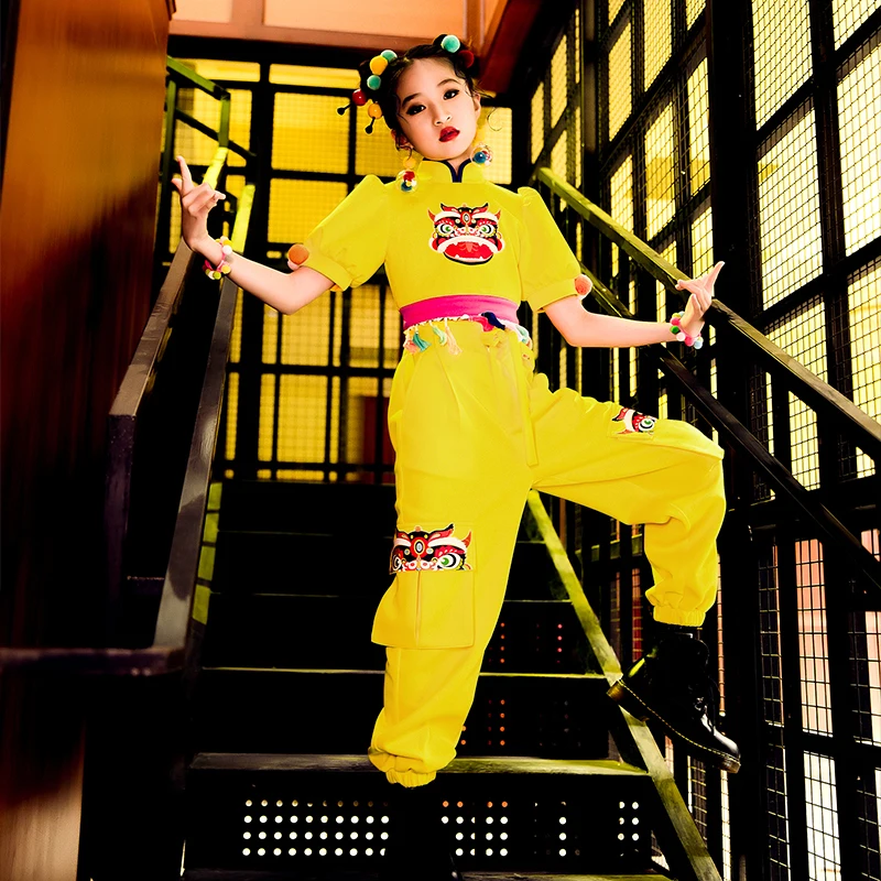 New Yellow Chinese Jazz Dance Hip Hop Show Costume For Children Girl Dancing Suit
New Yellow Chinese Jazz Dance Hip Hop Show Costume For Children Girl Dancing Suit
