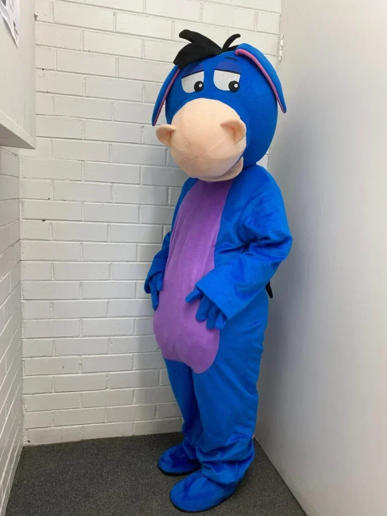 Blue Donkey Mascot Costume Sports Suit Mascot Costume Adult Fancy Dress Clothing Halloween Party Carnival Events
Blue Donkey Mascot Costume Sports Suit Mascot Costume Adult Fancy Dress Clothing Halloween Party Carnival Events