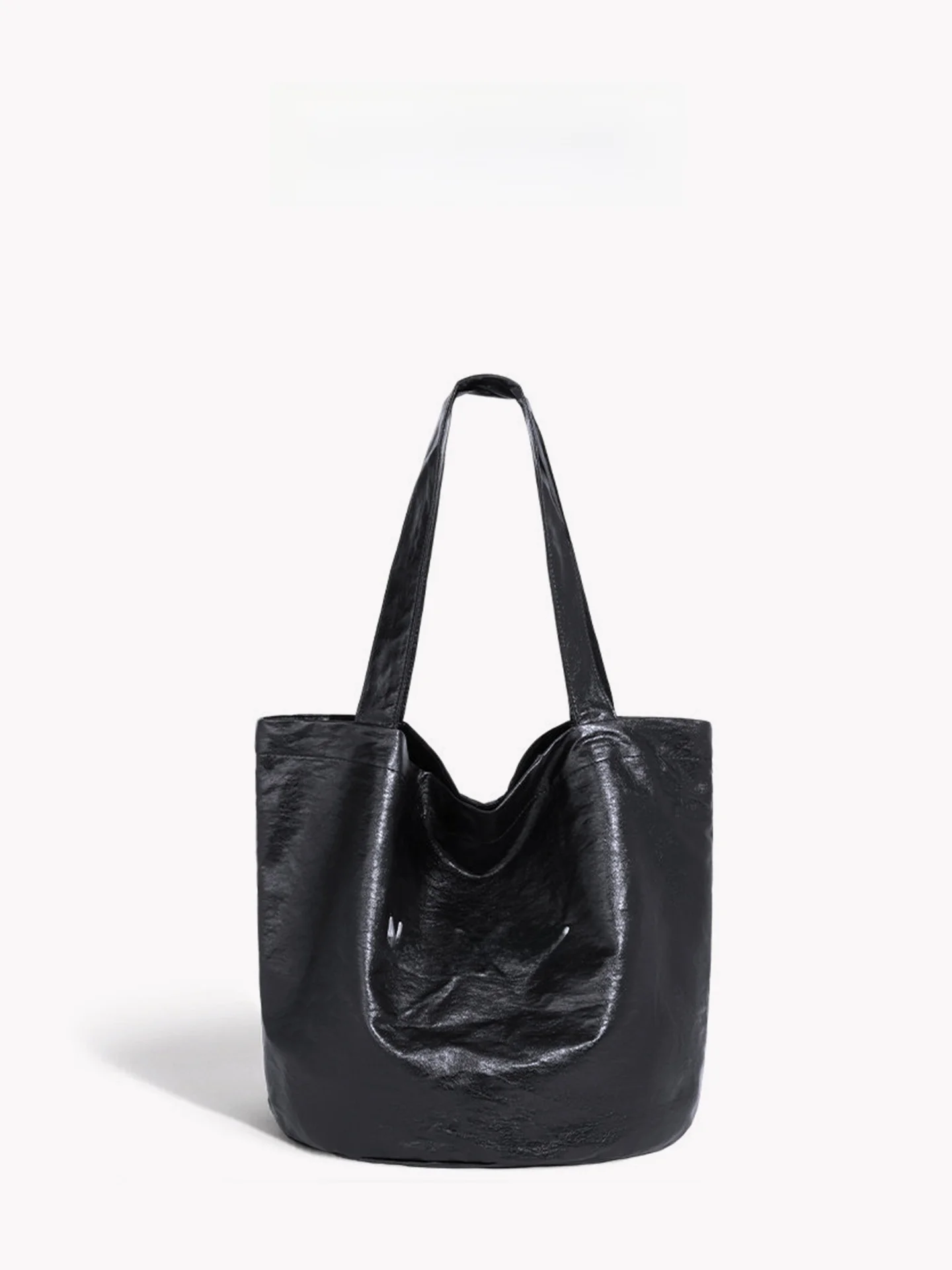 Retro Embroidered Letter Tote Bag Women's Large Capacity Single Shoulder Bag Soft PU Leather Magnetic Closure Bucket Shape
Retro Embroidered Letter Tote Bag Women's Large Capacity Single Shoulder Bag Soft PU Leather Magnetic Closure Bucket Shape
