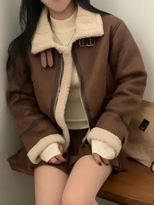 Корейская замшевая мотоциклетная куртка в стиле ретро, женская свободная повседневная модная хлопковая верхняя одежда из натуральной кожи с мехом
Корейская замшевая мотоциклетная куртка в стиле ретро, женская свободная повседневная модная хлопковая верхняя одежда из натуральной кожи с мехом