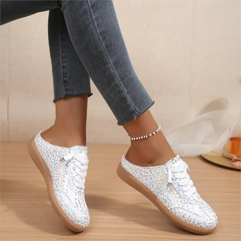 Detail Shimmer Leopard Printed Women's Casual Sports Slippers Summer New Round Toe Splice Lace-up Soft Sole Wrapped Toe Women's
Detail Shimmer Leopard Printed Women's Casual Sports Slippers Summer New Round Toe Splice Lace-up Soft Sole Wrapped Toe Women's