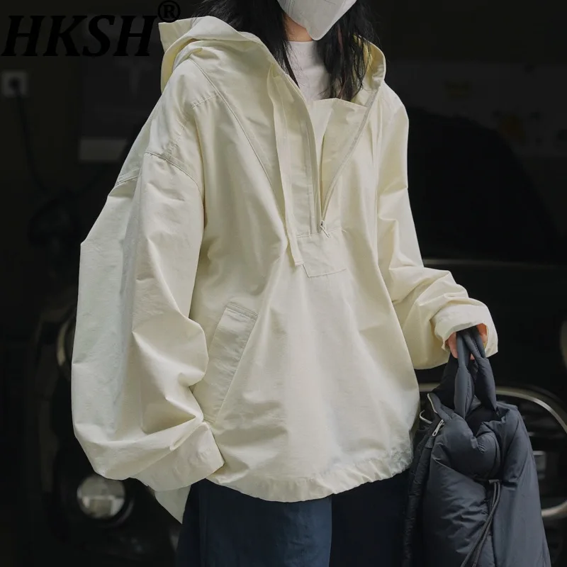 HKSH Spring Autumn New Women Sweatshirt Hooded Solid Color Half-open Zipper Korean Casual Outdoor Jacket Windproof Coats HK12896
HKSH Spring Autumn New Women Sweatshirt Hooded Solid Color Half-open Zipper Korean Casual Outdoor Jacket Windproof Coats HK12896