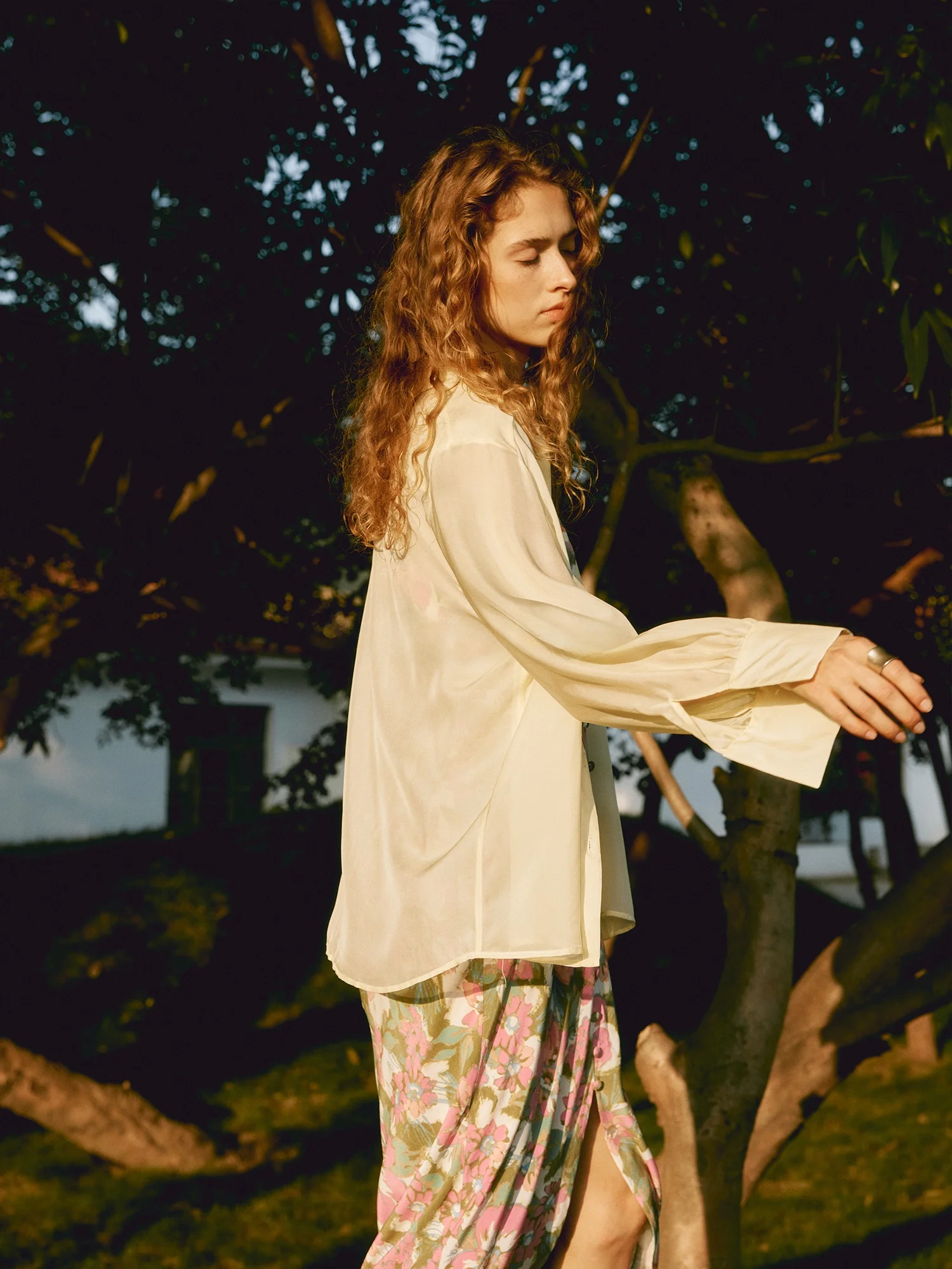 Credible Silk Chiffon irt Double ket Loose Fit Long Sve Кондиционер Верхняя одежда irt Двусторонняя одежда Све Манжеты
Credible Silk Chiffon irt Double ket Loose Fit Long Sve Кондиционер Верхняя одежда irt Двусторонняя одежда Све Манжеты
