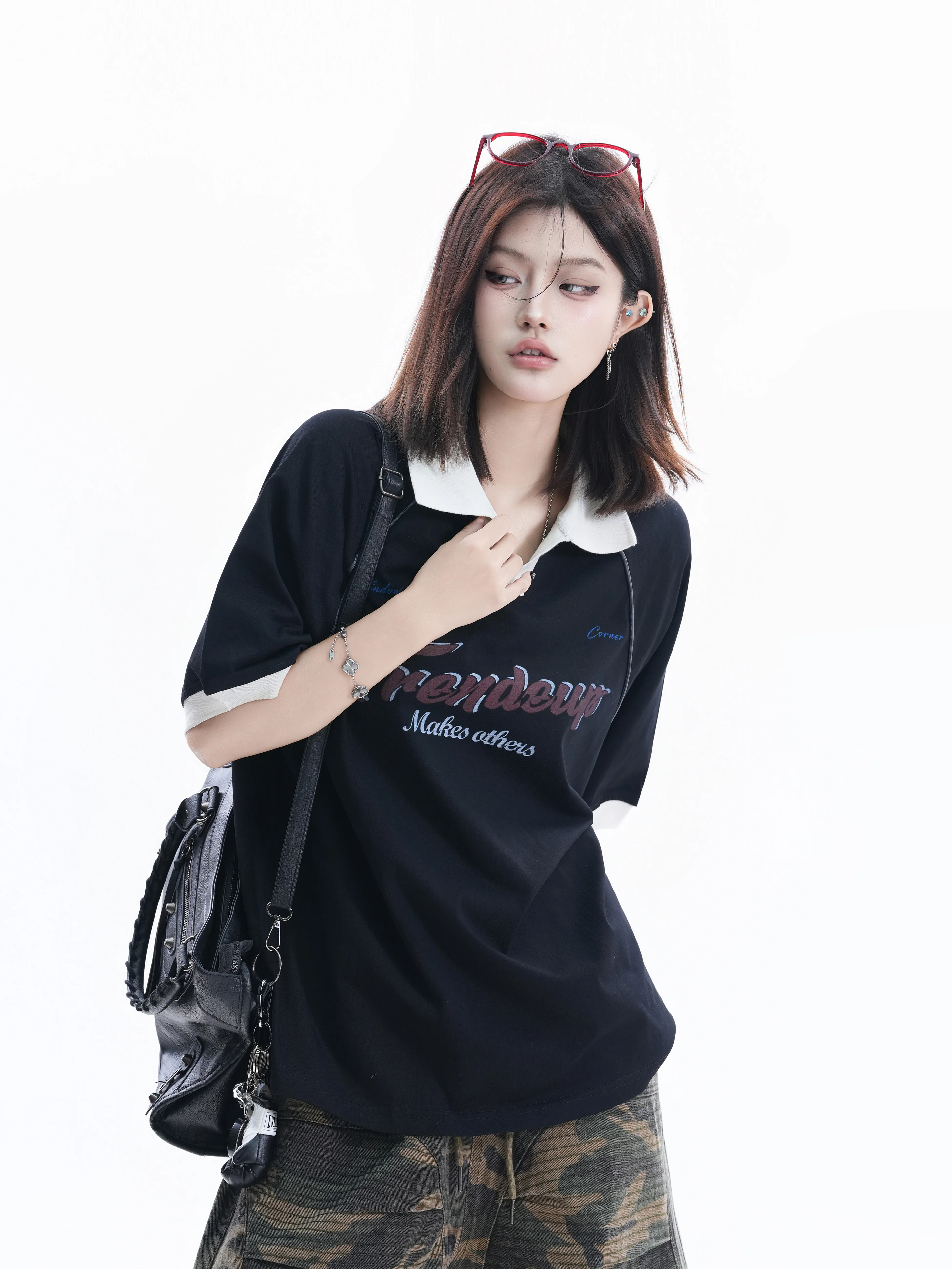 Loose Fit Color Block T-Shirt Women's Summer Casual Style Short Sleeve Cotton Top for Couples Vintage College Shirt
Loose Fit Color Block T-Shirt Women's Summer Casual Style Short Sleeve Cotton Top for Couples Vintage College Shirt