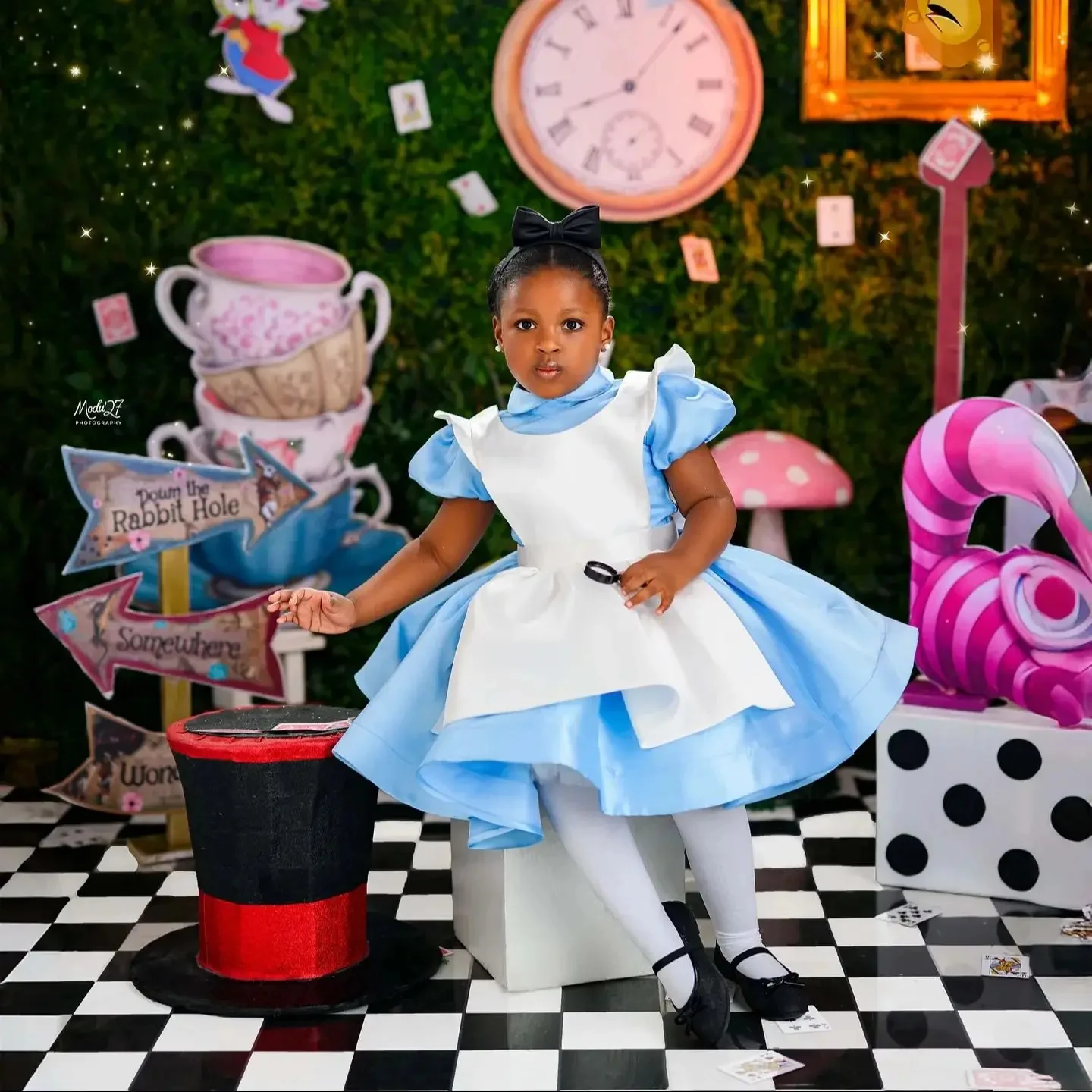 Customized Satin Flower Girl Dresses For Wedding Knee Length Simple Little Girl Birthday Party First Communion Performance Gown
Customized Satin Flower Girl Dresses For Wedding Knee Length Simple Little Girl Birthday Party First Communion Performance Gown