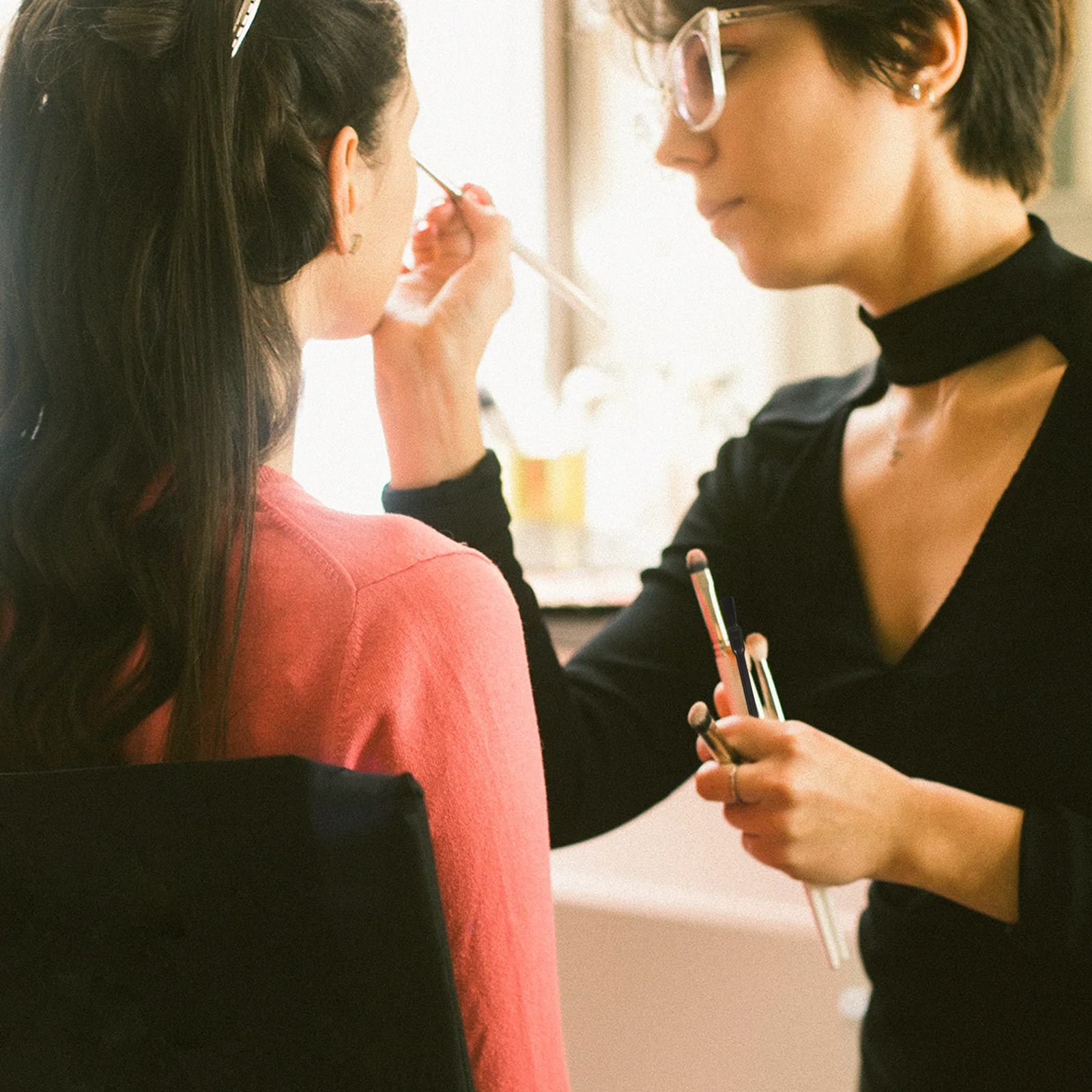 100 шт. мини-кистей для помады, черные пластиковые аппликаторы с прямым ворсом для блеска для губ, консилера, косметики, инструменты для макияжа
100 шт. мини-кистей для помады, черные пластиковые аппликаторы с прямым ворсом для блеска для губ, консилера, косметики, инструменты для макияжа