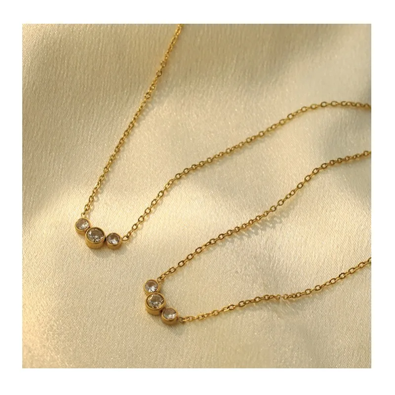 Stainless Steel Diamond-encrusted Pendant Necklace Female Titanium Steel Does Not Fade Light Luxury Niche Versatile Pendant Acce
Stainless Steel Diamond-encrusted Pendant Necklace Female Titanium Steel Does Not Fade Light Luxury Niche Versatile Pendant Acce