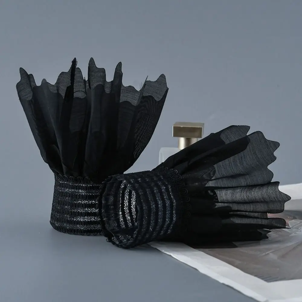New Multilayer Ruffle Fake Cuff Detachable White Black False Sleeve Cuffs Clothing Accessory Manicure Photography Props
New Multilayer Ruffle Fake Cuff Detachable White Black False Sleeve Cuffs Clothing Accessory Manicure Photography Props