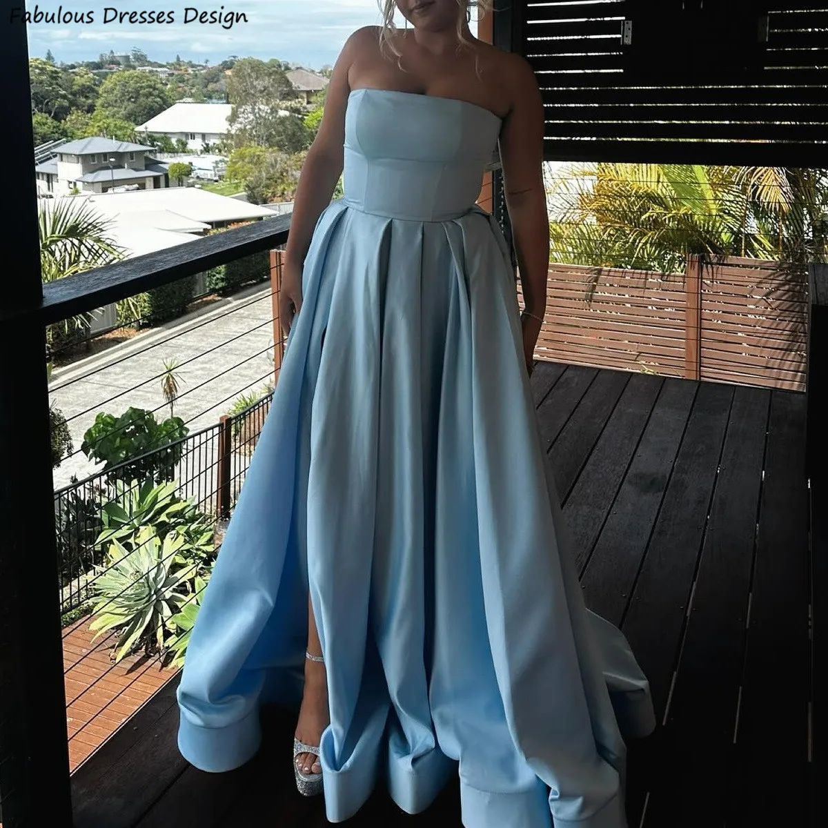 Light Blue Long A-line Bridesmaid Dresses Simple Strapless Boat Neck Women Wedding Party Dress Side Slit Backless Prom Gown
Light Blue Long A-line Bridesmaid Dresses Simple Strapless Boat Neck Women Wedding Party Dress Side Slit Backless Prom Gown