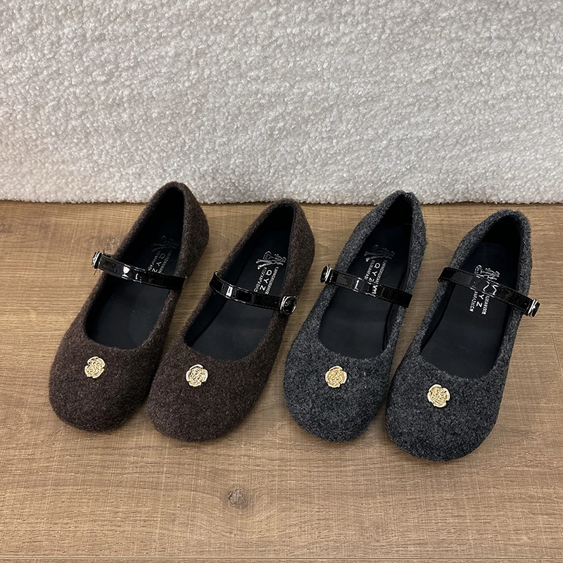 Round Toe Flat Fur Grey Mary Jane Shoes Women's 2025 Autumn and Winter New Fleece Shoes
Round Toe Flat Fur Grey Mary Jane Shoes Women's 2025 Autumn and Winter New Fleece Shoes