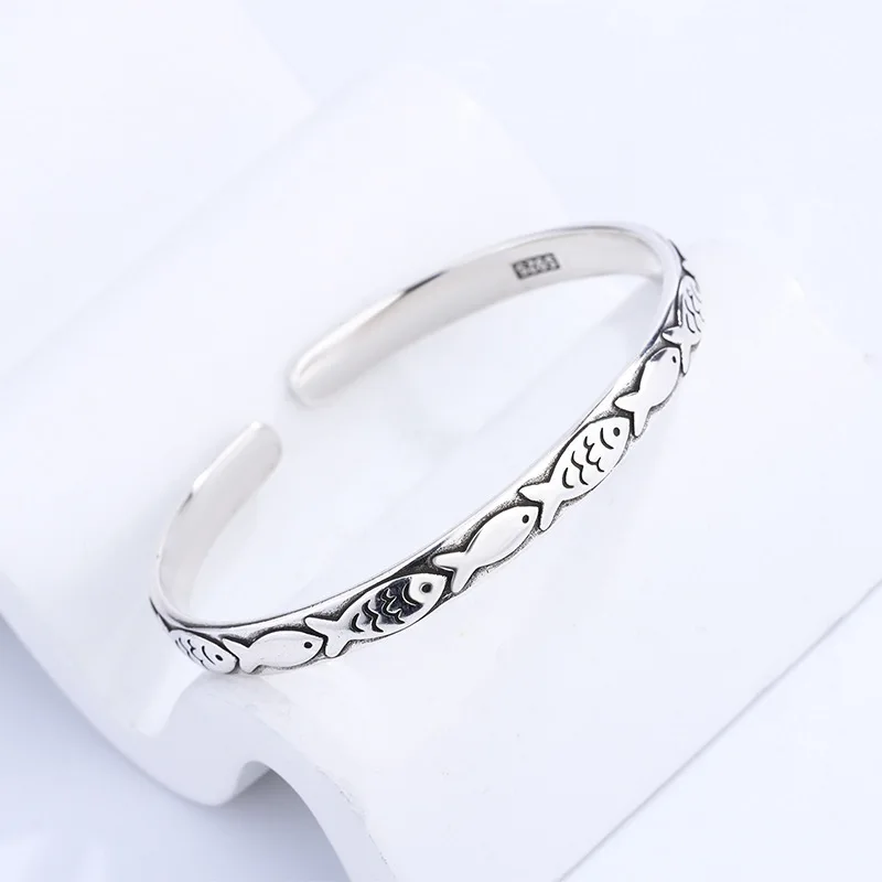 New Retro Female Minority Design Embossed Small Fish Bangle 925 Sterling Silver Ins Personality Animal Opening Bracelets SL077
New Retro Female Minority Design Embossed Small Fish Bangle 925 Sterling Silver Ins Personality Animal Opening Bracelets SL077