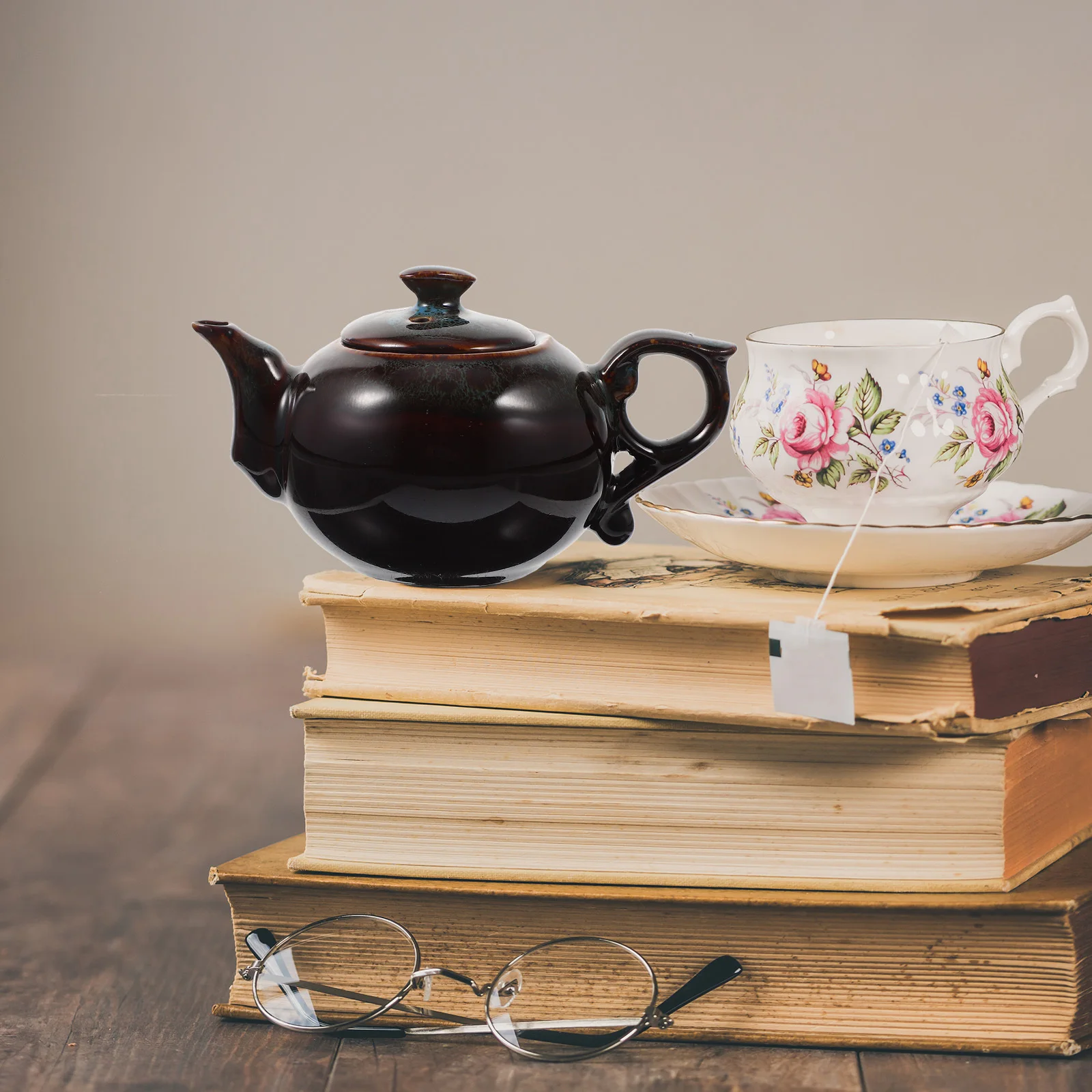 Rotatable Ceramic Teapot Side Handle Design Smooth Surface Tea Making Pot for Home Office Tea Ceremony Use Ceramic Teapot
Rotatable Ceramic Teapot Side Handle Design Smooth Surface Tea Making Pot for Home Office Tea Ceremony Use Ceramic Teapot