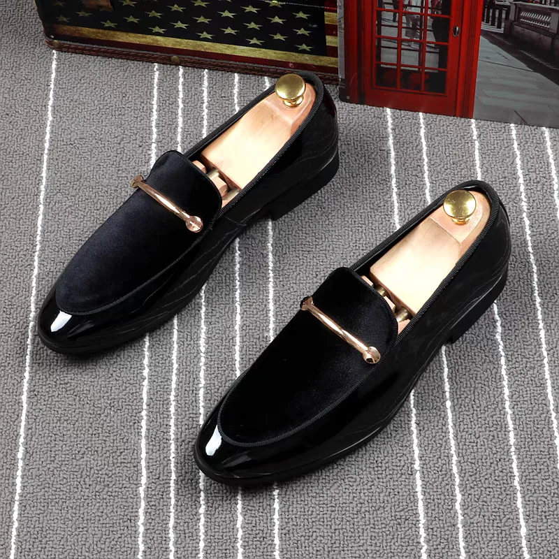 Мужская обувь для вечеринок, повседневная деловая одежда, черные бархатные туфли, туфли на платформе, роскошные туфли в корейском стиле с круглым носком
Мужская обувь для вечеринок, повседневная деловая одежда, черные бархатные туфли, туфли на платформе, роскошные туфли в корейском стиле с круглым носком