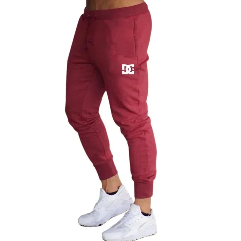 Men's Summer Jogging Pants Elastic Waist Sports Trousers Casual Sweatpants With Pockets Breathable Comfortable Athletic Joggers
Men's Summer Jogging Pants Elastic Waist Sports Trousers Casual Sweatpants With Pockets Breathable Comfortable Athletic Joggers